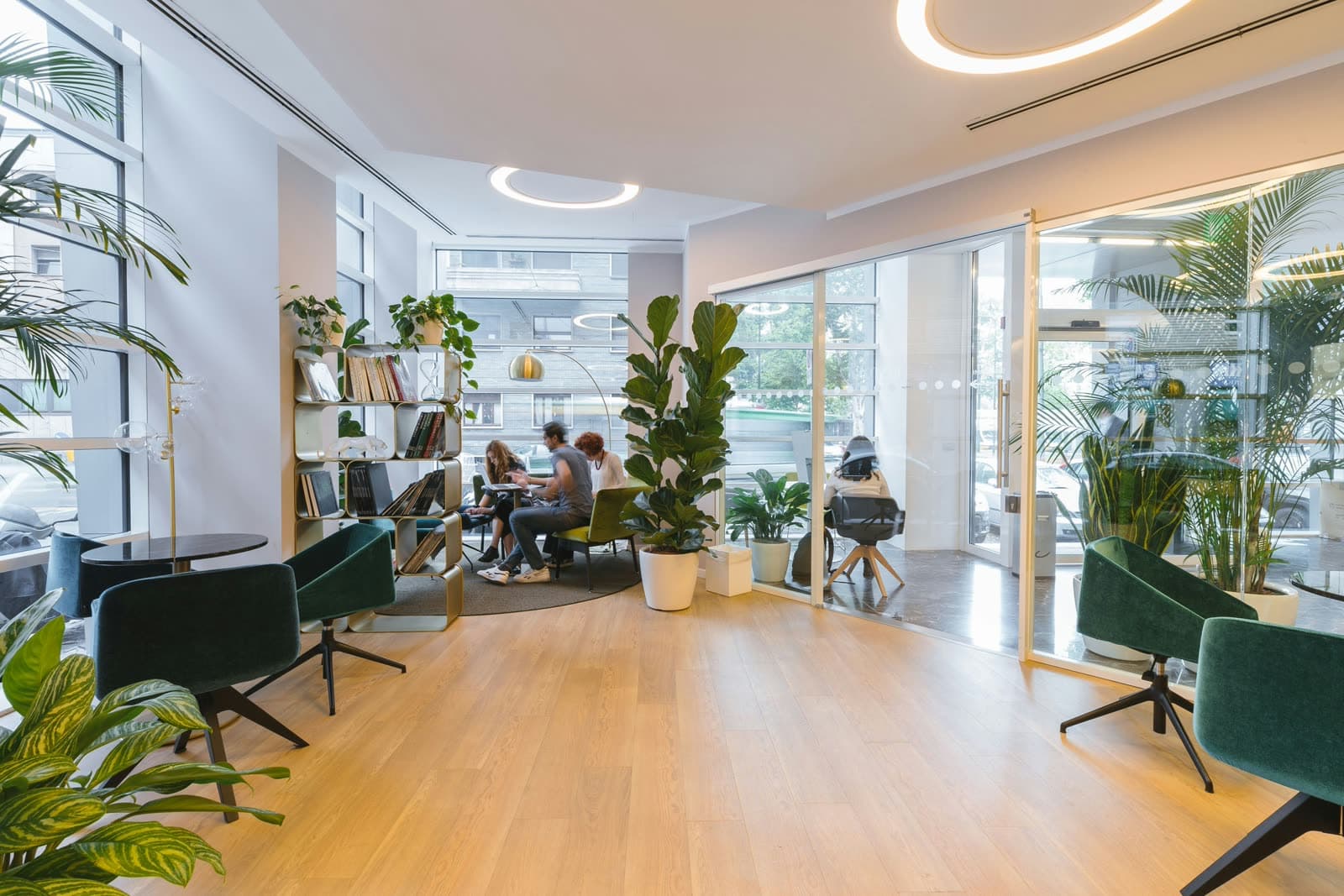 Modern kantoorinterieur van VDF Vastgoedfinancieringen